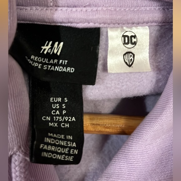 DC BATMAN HOODIE - Picture 3 of 3